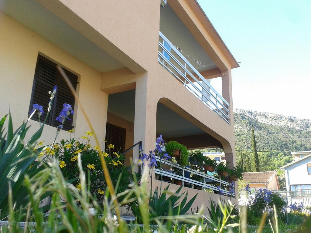 Apartment Davidovic Tivat Zimmer foto